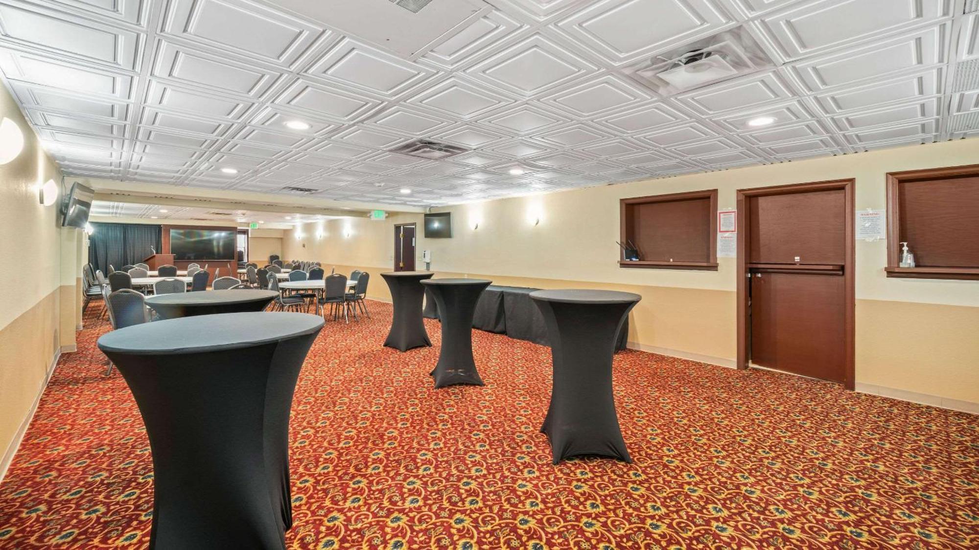 Clarion Hotel & Suites Fairbanks Near Ft Wainwright Εξωτερικό φωτογραφία